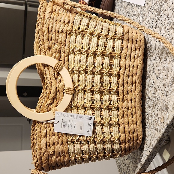 Purse - Picture 1 of 2